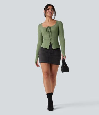 Lässiges Top mit Rundhalsausschnitt, Frontknoten, langen Ärmeln und Daumenloch