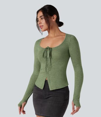 Lässiges Top mit Rundhalsausschnitt, Frontknoten, langen Ärmeln und Daumenloch