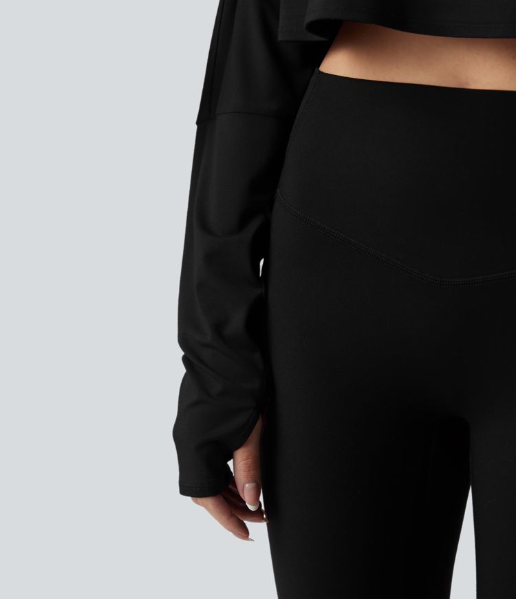 Top deportivo corto de manga larga con agujero para el pulgar