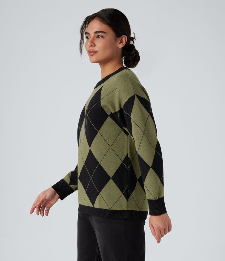 Pull de travail carreaux losange col rond manches longues