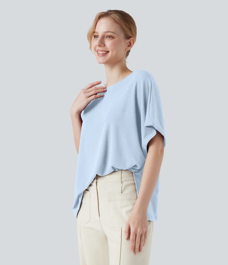 Leichtes T-Shirt mit Rundhalsausschnitt und Fledermausärmeln