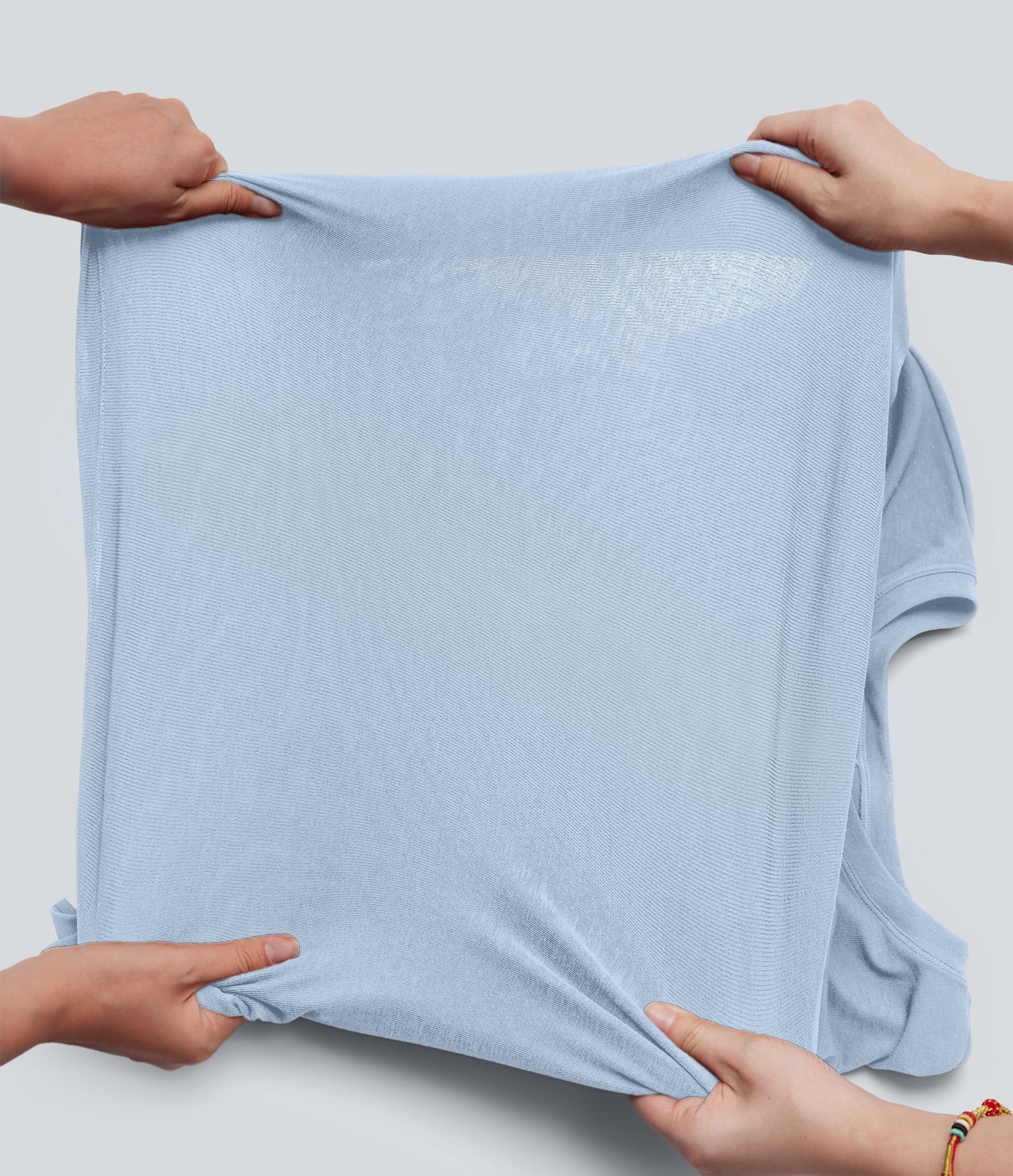 Leichtes T-Shirt mit Rundhalsausschnitt und Fledermausärmeln