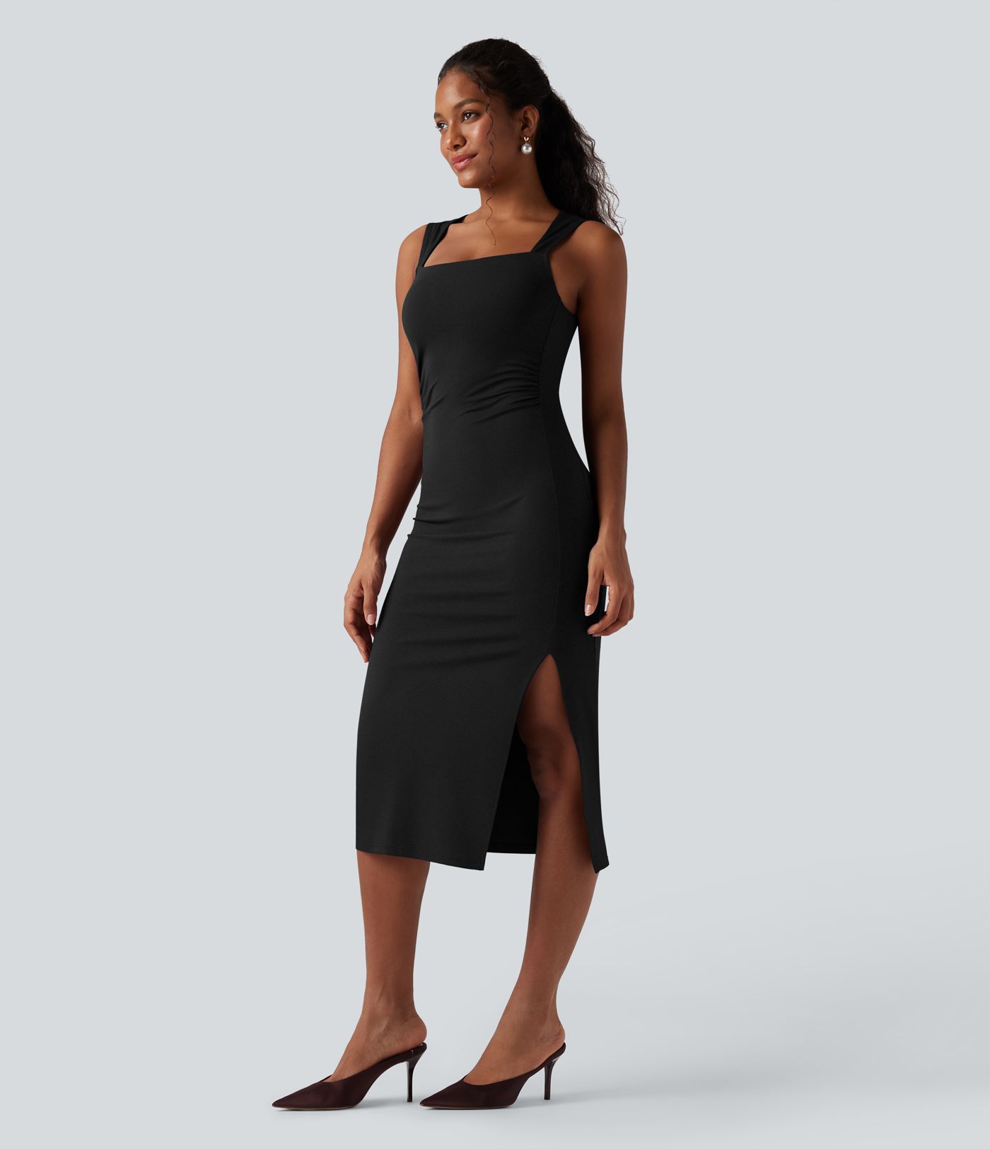 Vestido midi bodycon sin mangas con escote cuadrado, recorte y lazada en la espalda