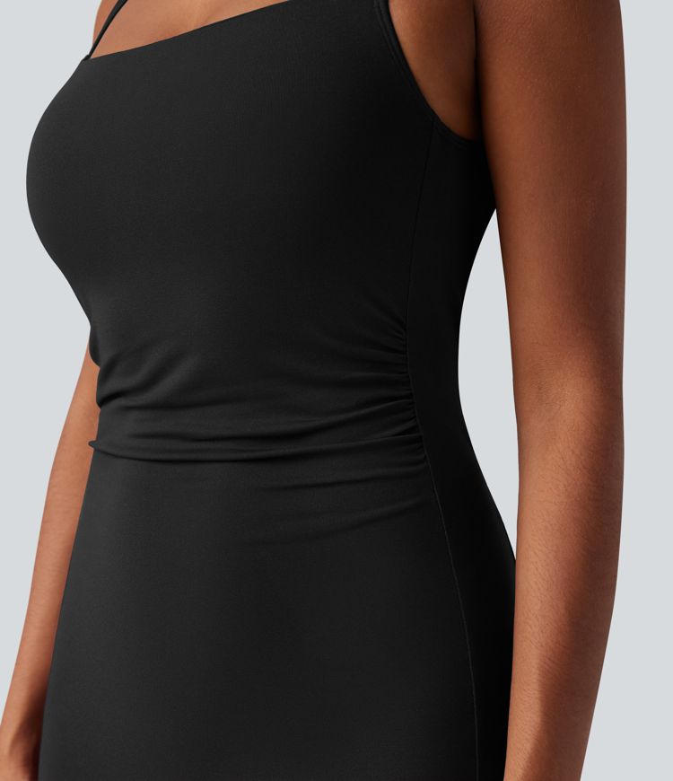 Vestido midi bodycon sin mangas con escote cuadrado, recorte y lazada en la espalda