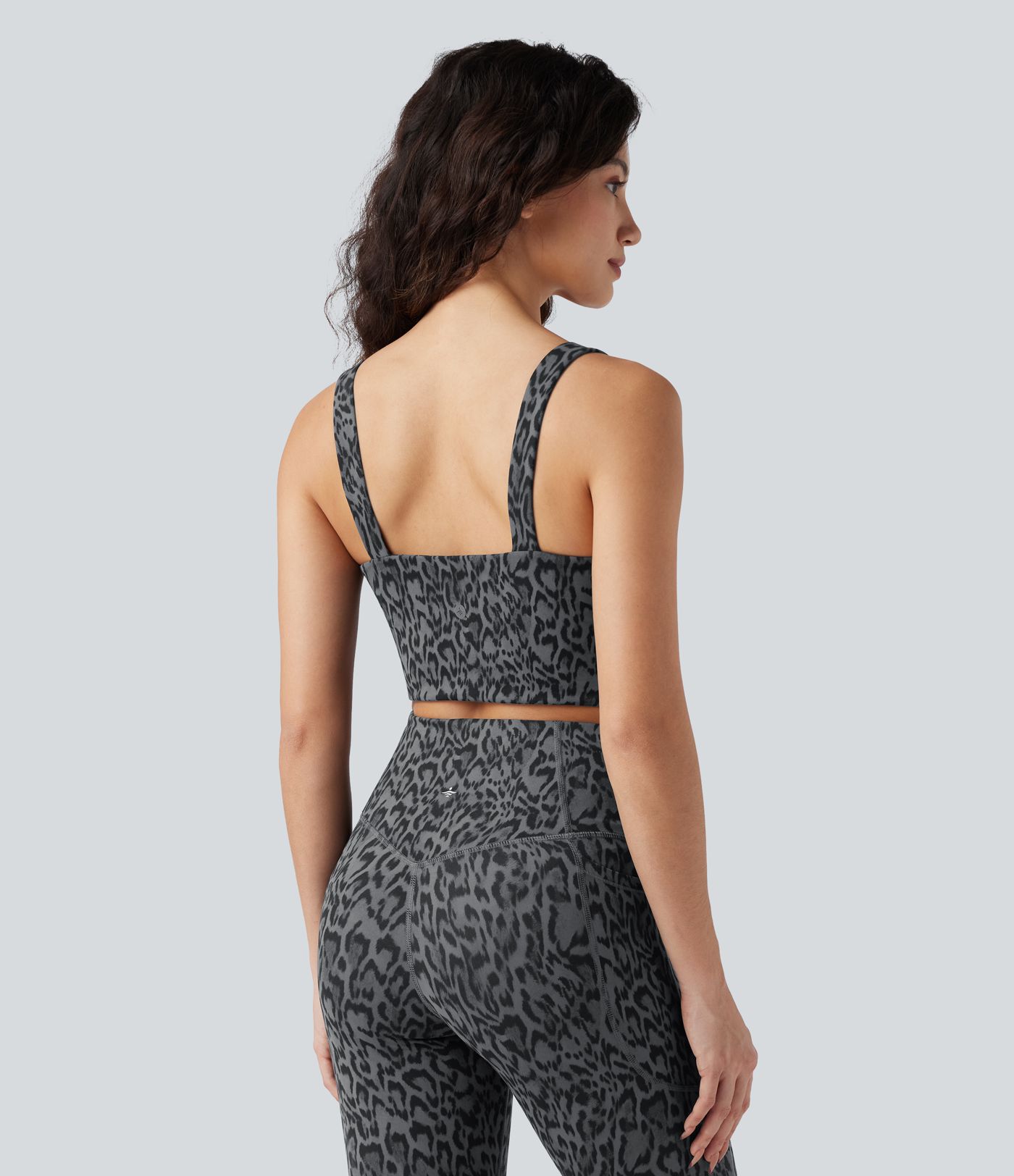 Brassière de sport yoga push-up décolleté en V maintien léger imprimé léopard Halara UltraSculpt™