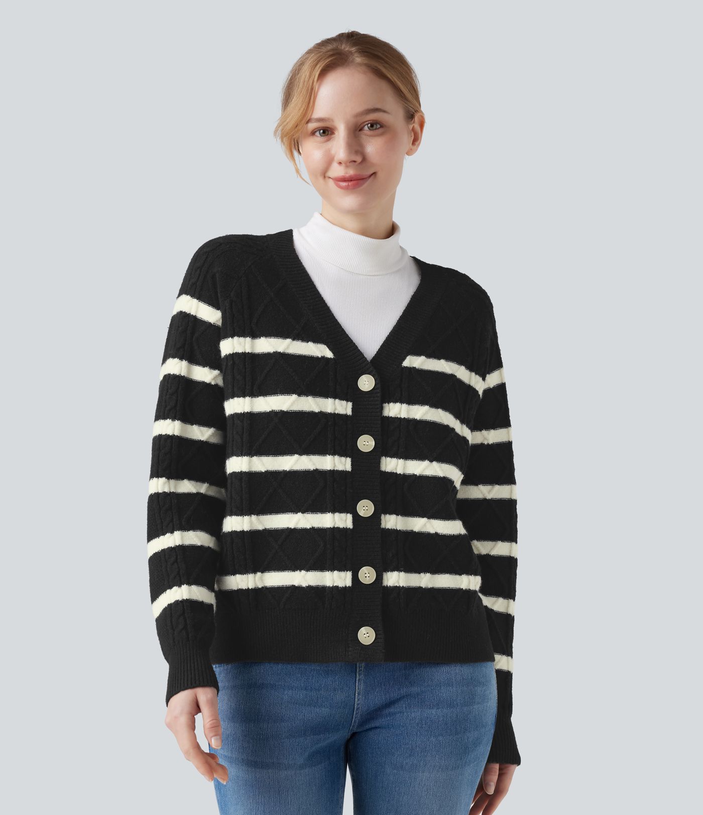 Lässiger Cardigan mit V-Ausschnitt, langen Ärmeln und Streifen