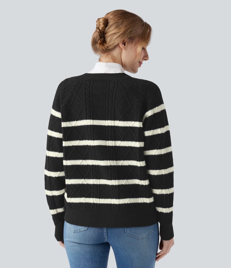 Lässiger Cardigan mit V-Ausschnitt, langen Ärmeln und Streifen