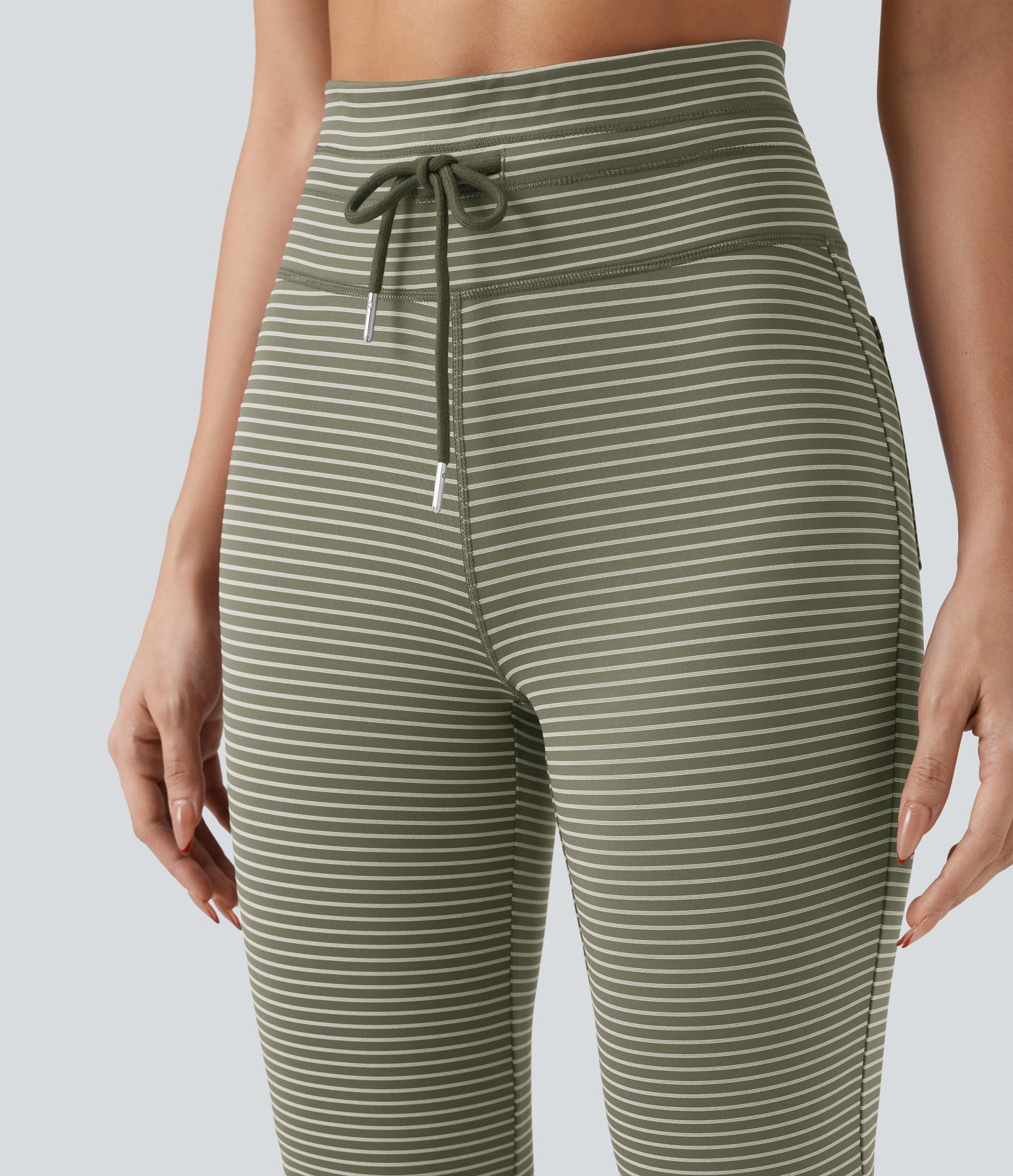 Hohe Taille Kordelzug Streifen Ausgestellte Yoga-Hose mit Taschen