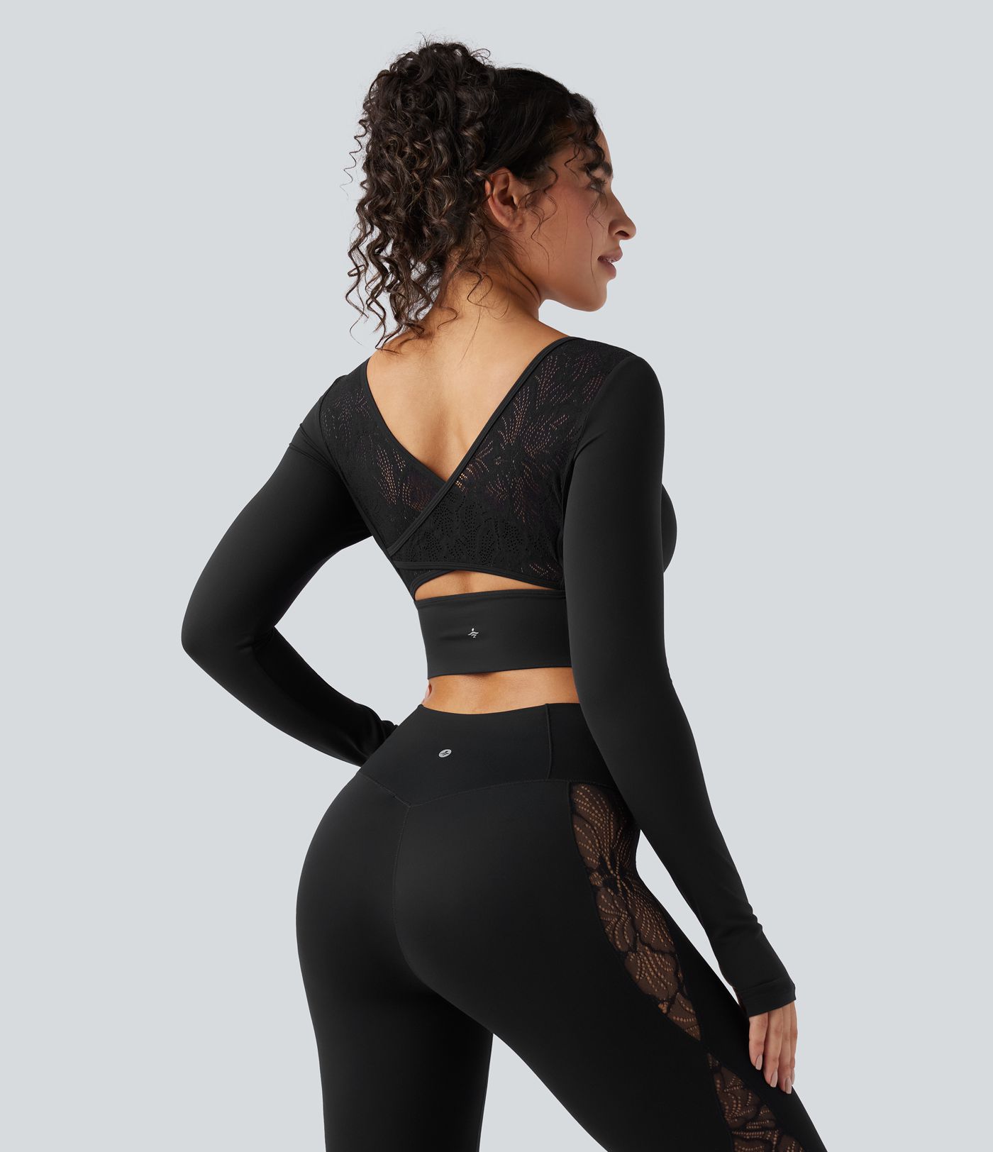 SoftlyZero™ Push-Up Long Sleeve Thumb Hole Contrast Lace Cropped Yoga Sports Top-UPF50+