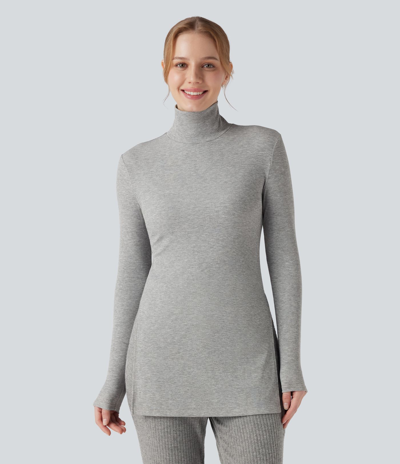 Ležerna majica iz rebraste pletenine z visokim ovratnikom in dolgimi rokavi