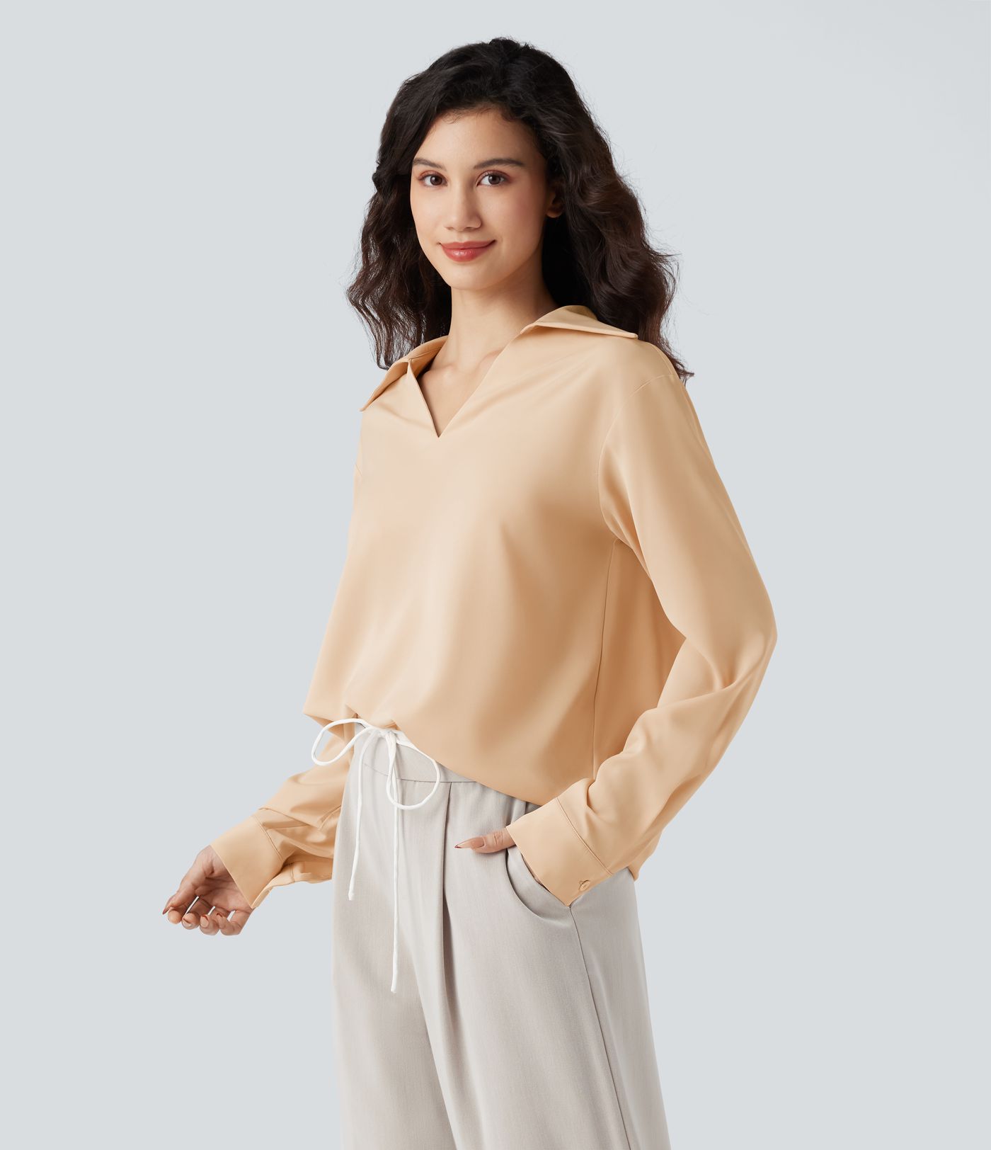 Wrinkle-resistant V-neck Long Sleeve Curved Hem Casual Blouse