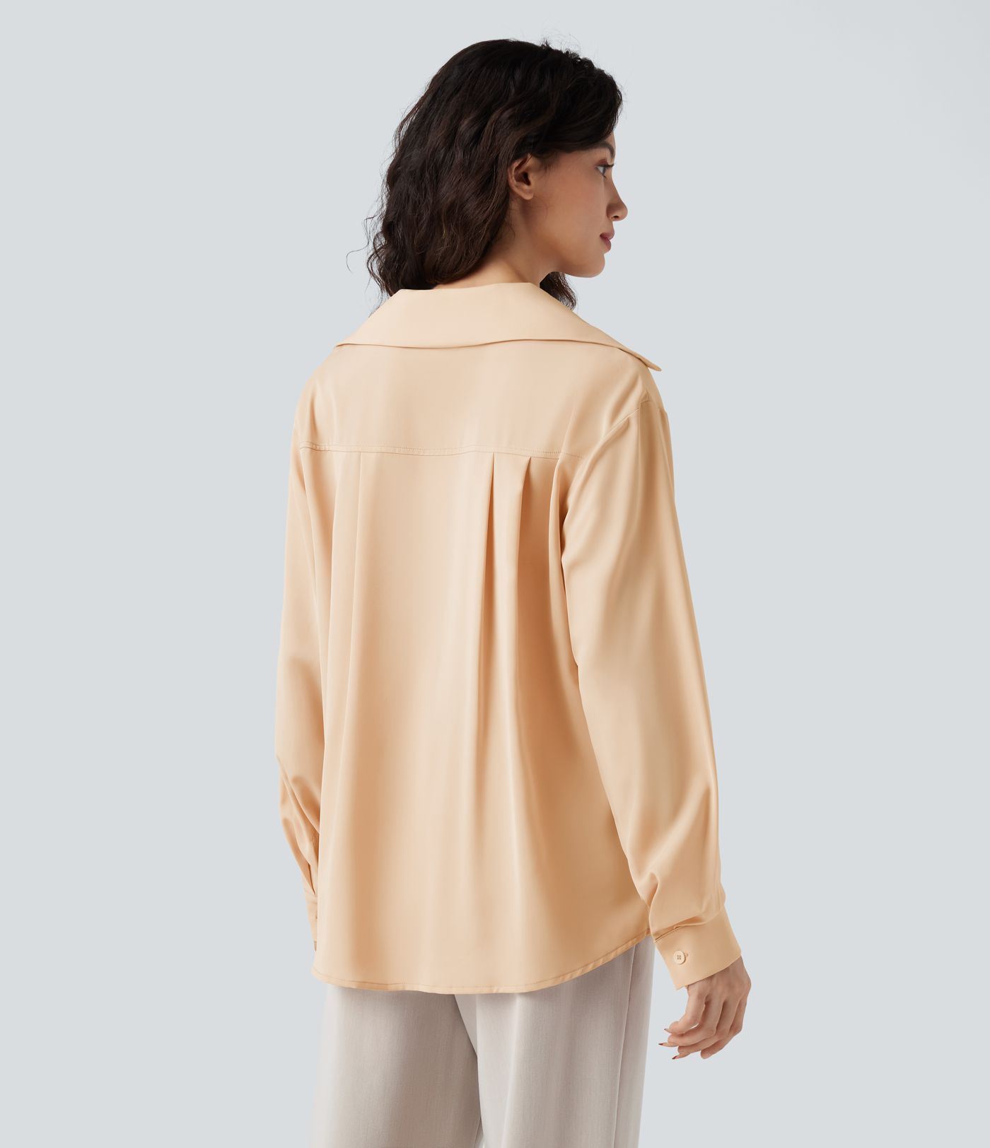 Wrinkle-resistant V-neck Long Sleeve Curved Hem Casual Blouse