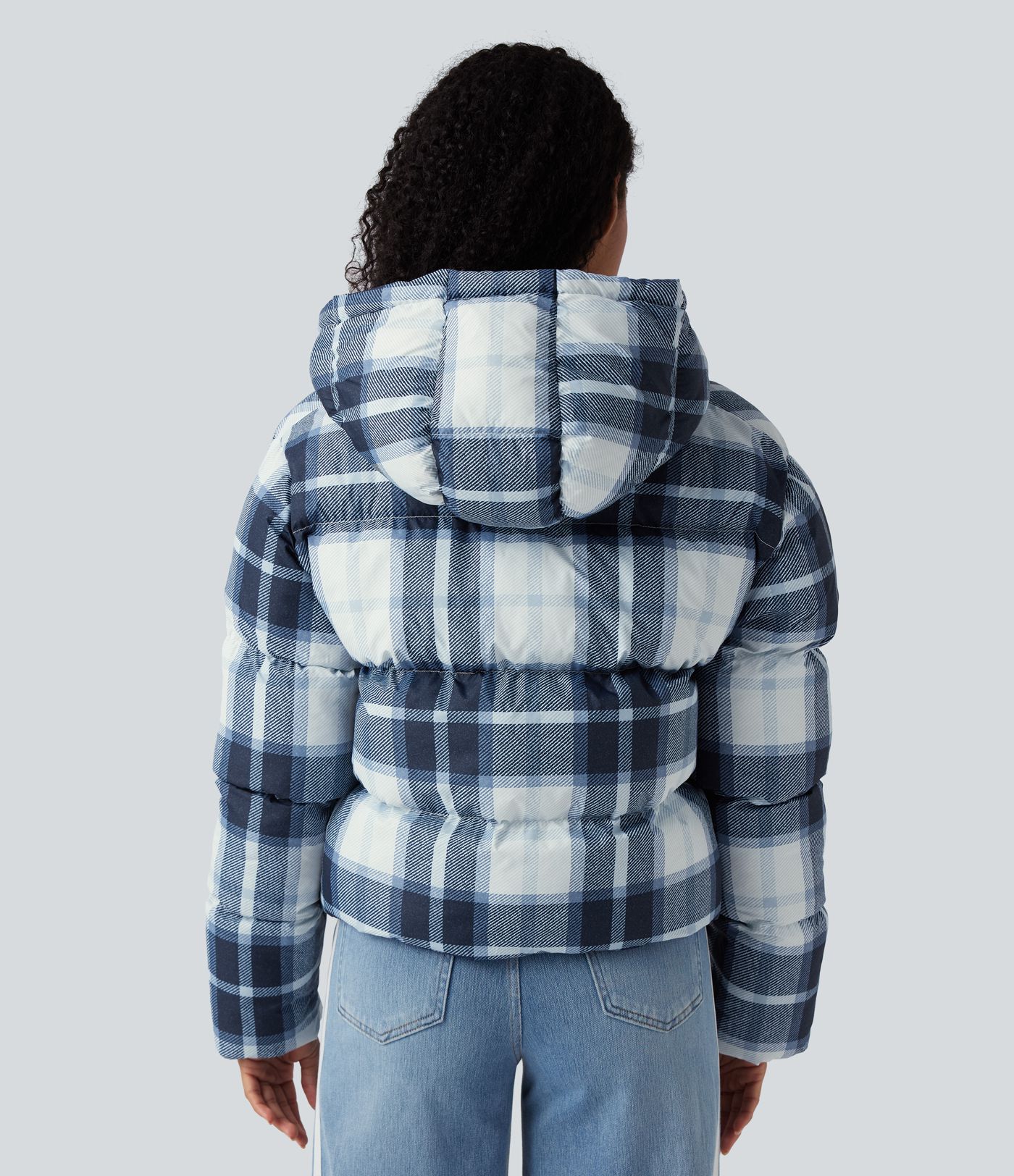 Chaqueta acolchada casual con capucha, cremallera y bolsillos, duradera y repelente al agua.