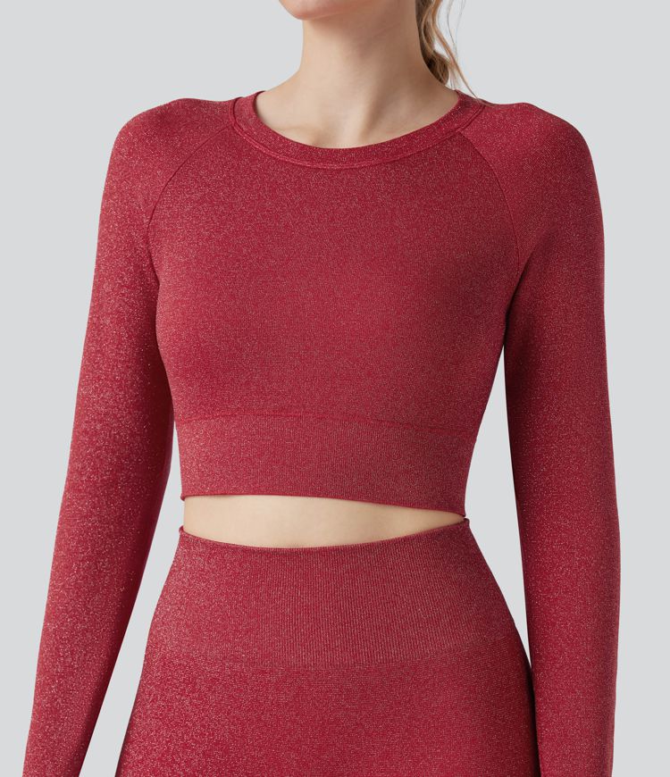 Metallic-Optik, nahtloses Flow-Sporttop mit Rundhalsausschnitt, langen Ärmeln und Daumenloch – kurz geschnitten