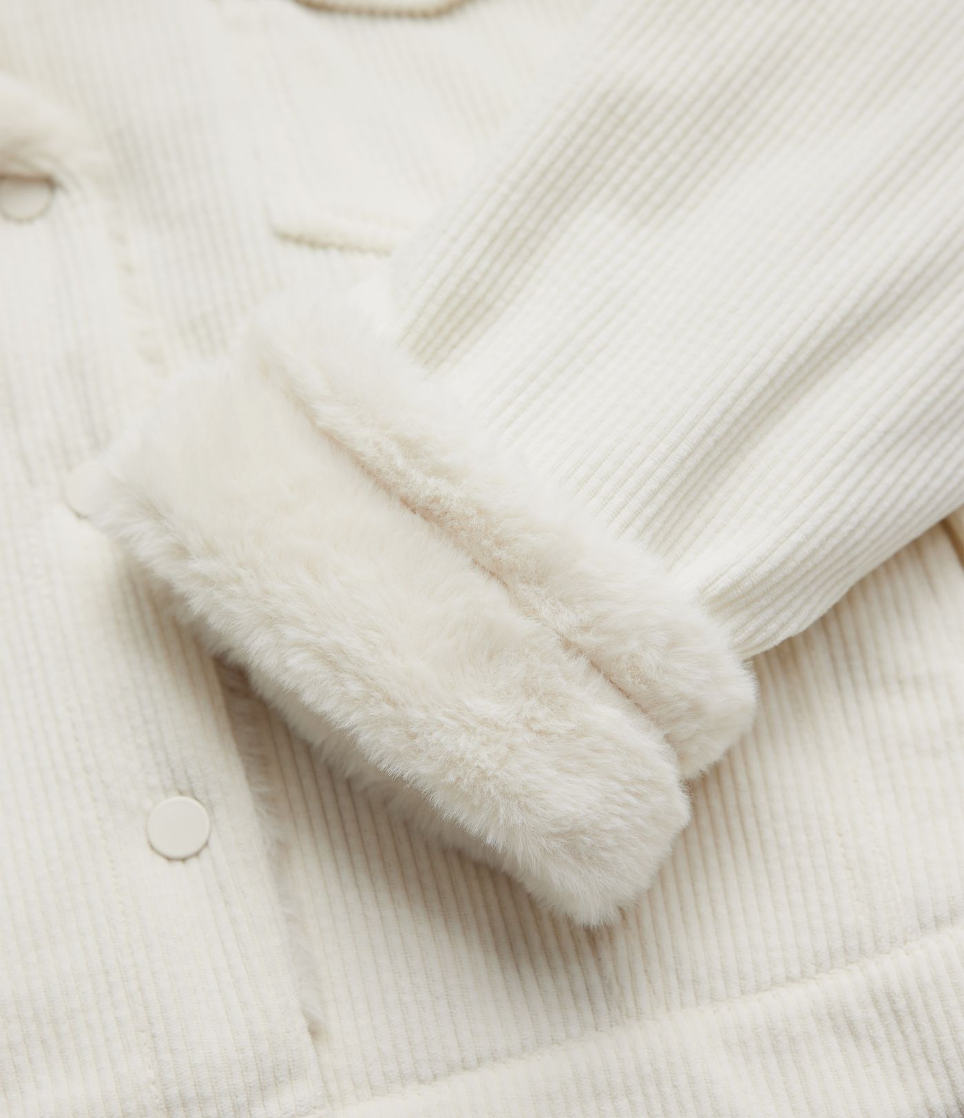 Lässige Sherpa-Jacke aus Cord mit mehreren Taschen und langen Ärmeln