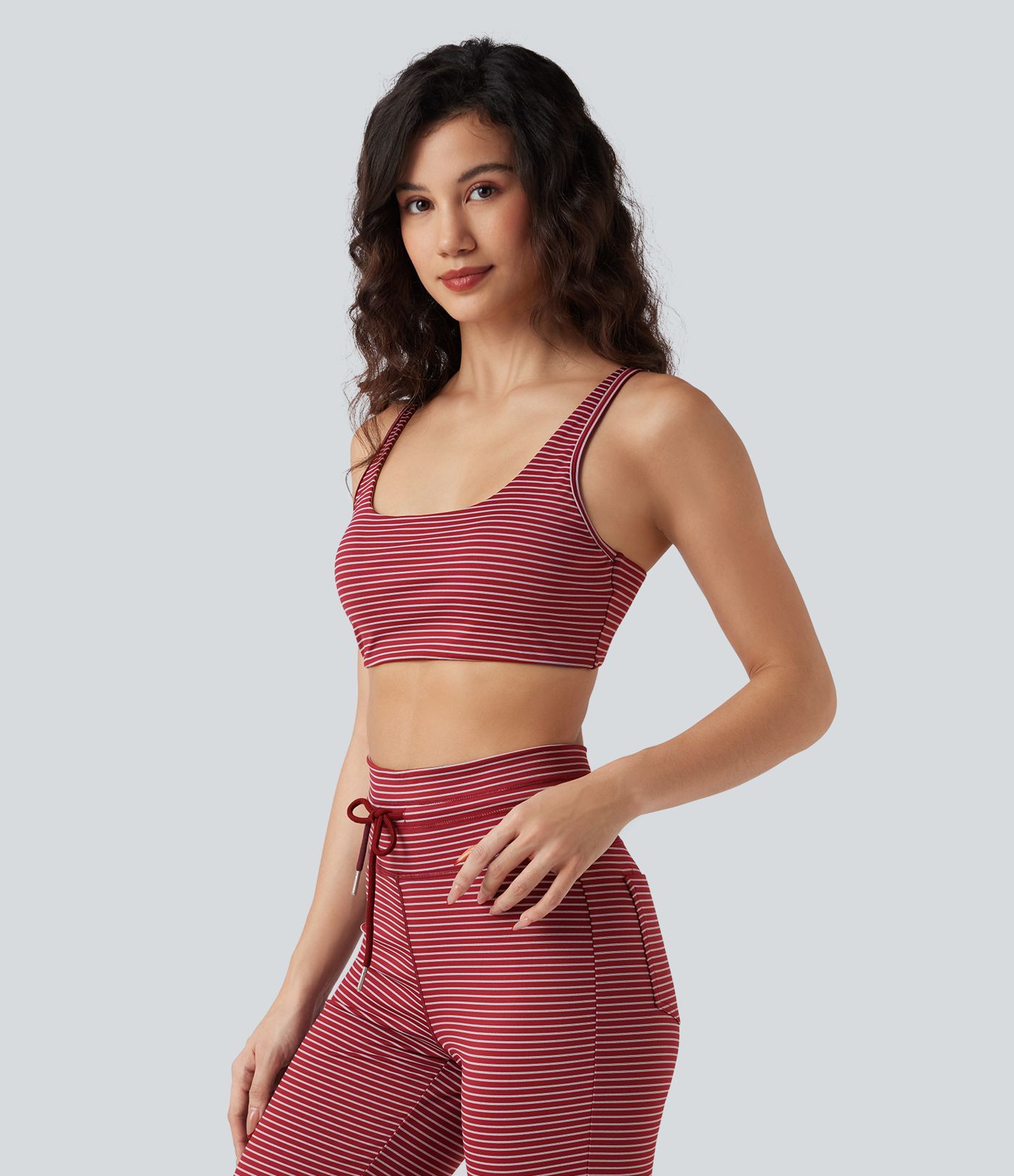 Yoga-Sport-BH mit niedrigem Support, U-Ausschnitt, Cut-Out-Design und Streifen - A-C Cups