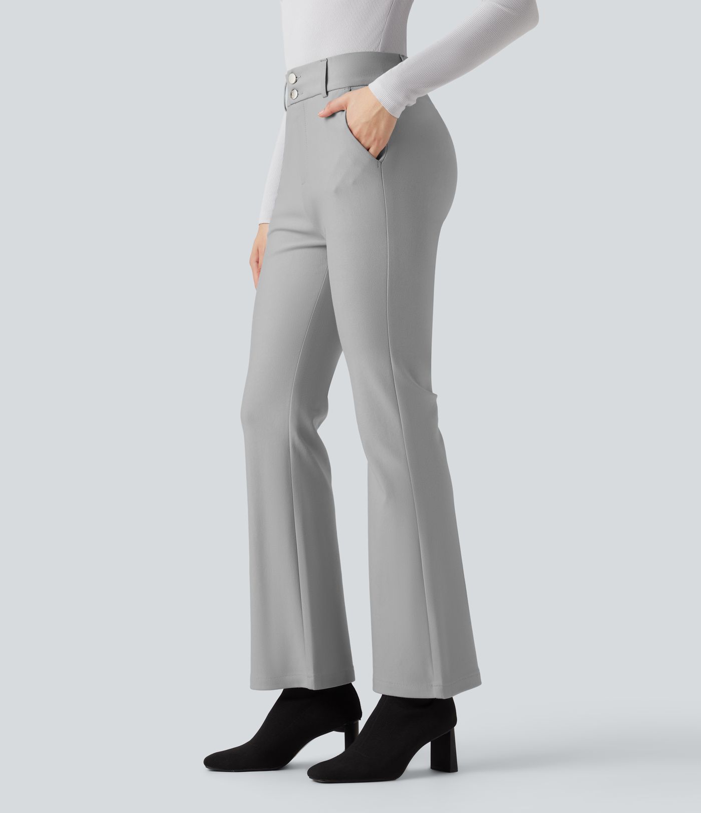 Spodnie bootcut z wysokim stanem i kieszeniami