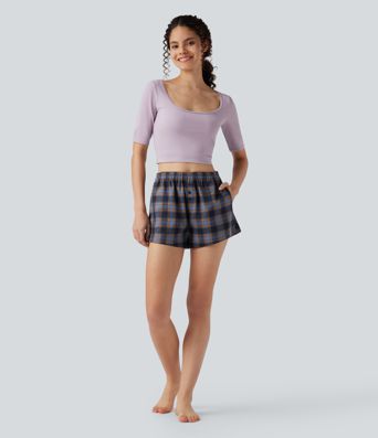 Shorts lounge holgados a cuadros de talle alto con bolsillos.