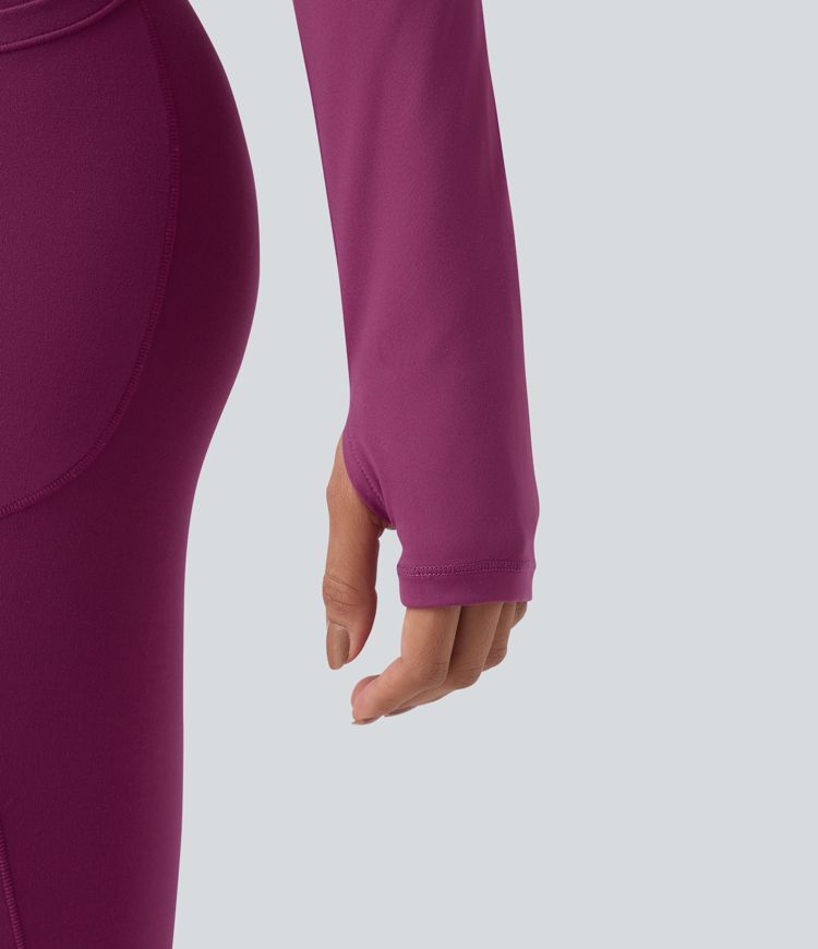 Haut de sport d'entraînement court décolleté bateau à manches longues avec passants pouces SoftlyZero™ Plush