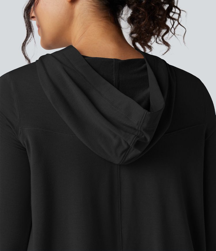 Kurzes Workout-Sport-Top mit Kapuze, langen Ärmeln, Daumenlöchern und Rüschensaum