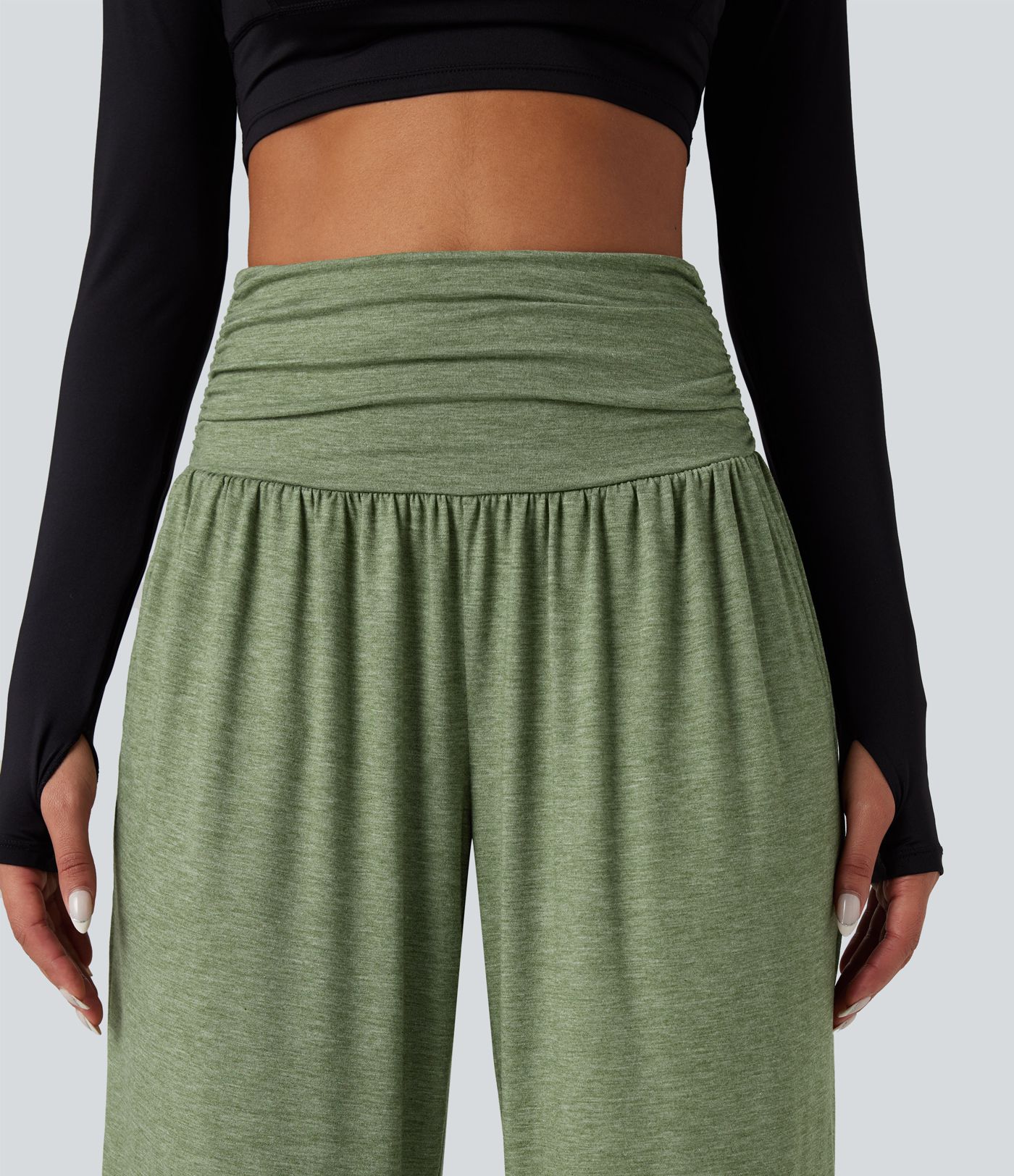 Pantalones holgados de yoga de tiro alto con fruncido y bolsillos