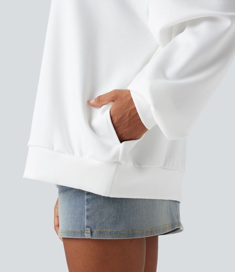 Voľná mikina so stojačikom a vreckami