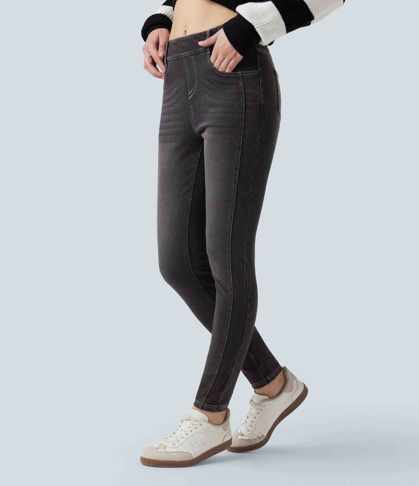 Halara Flex™ - Lässige, verwaschene Skinny-Jeans mit mittelhohem Bund und mehreren Taschen