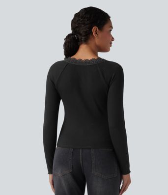 Ribbineuloksinen Henley-toppi kontrastipitsillä, pitkähihainen ja rento