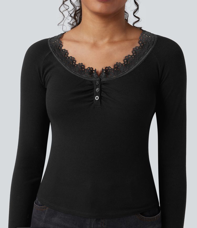 Ribbineuloksinen Henley-toppi kontrastipitsillä, pitkähihainen ja rento