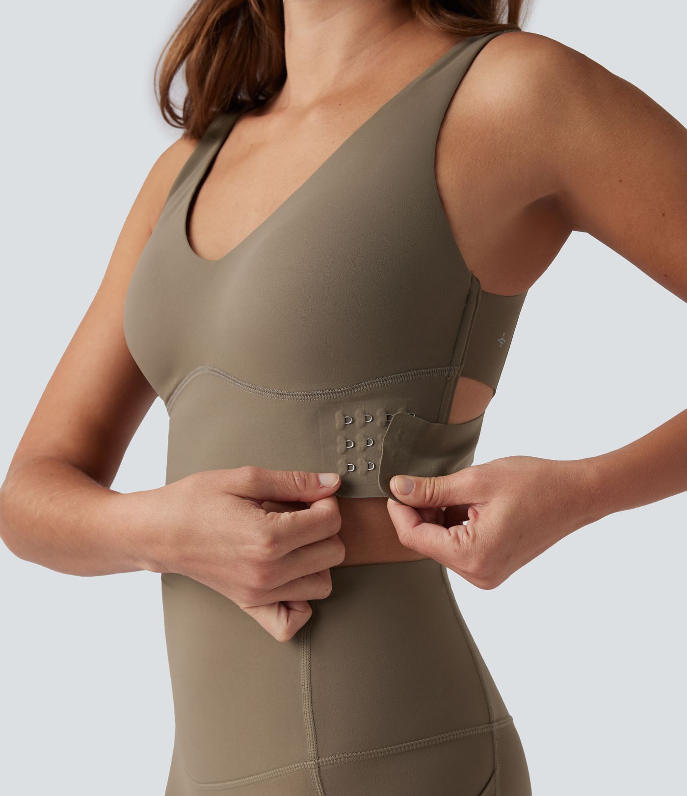 Halara UltraSculpt™ Medium Support V Neck Push-Up Training Sports Bra