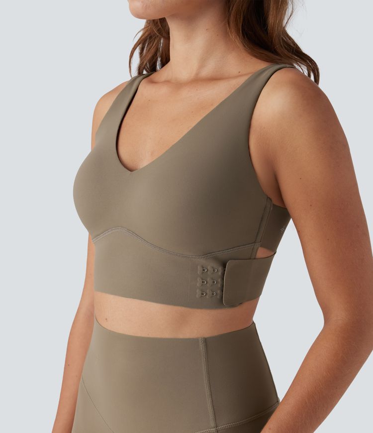 Halara UltraSculpt™ Medium Support V Neck Push-Up Training Sports Bra