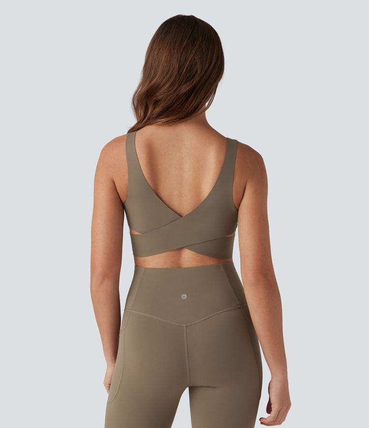 Halara UltraSculpt™ Medium Support V Neck Push-Up Training Sports Bra