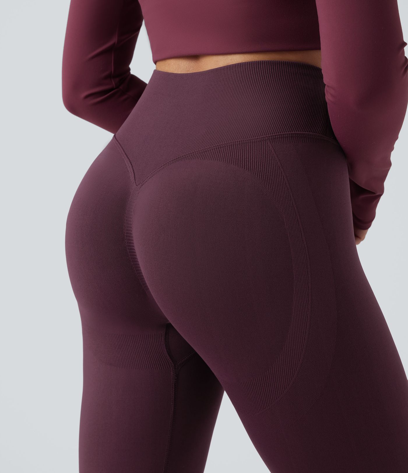 OneForm Seamless Flow Crossover High Waisted Scrunch Yoga 7/8 Leggings OneForm Seamless Flow Crossover High Waisted Scrunch Yoga 7/8 Leggings