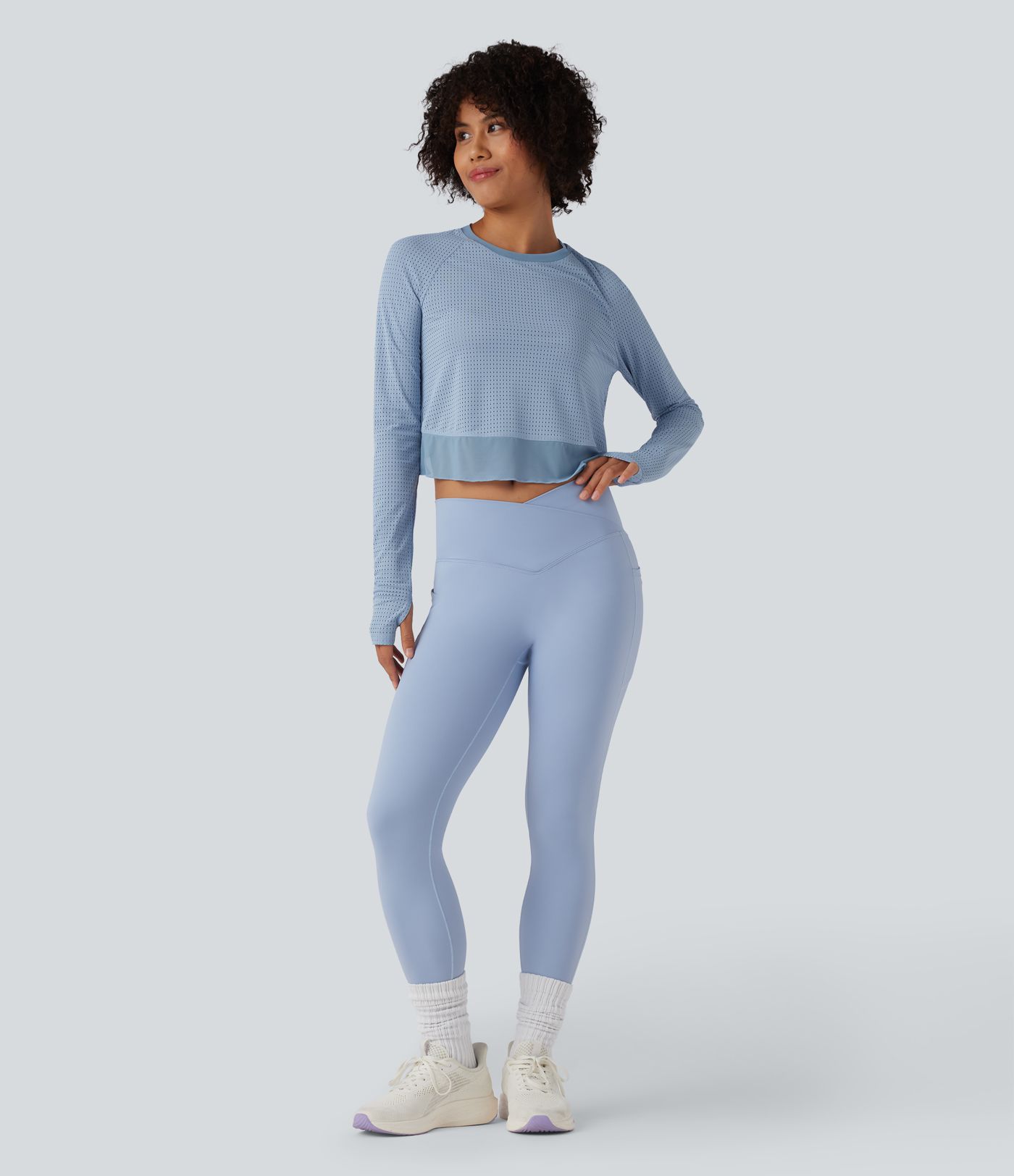 Round Neck Long Sleeve Thumb Hole Eyelet Workout Sports Top