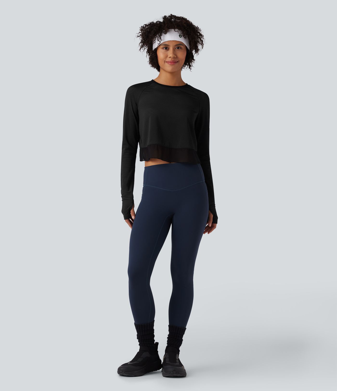 Round Neck Long Sleeve Thumb Hole Eyelet Workout Sports Top