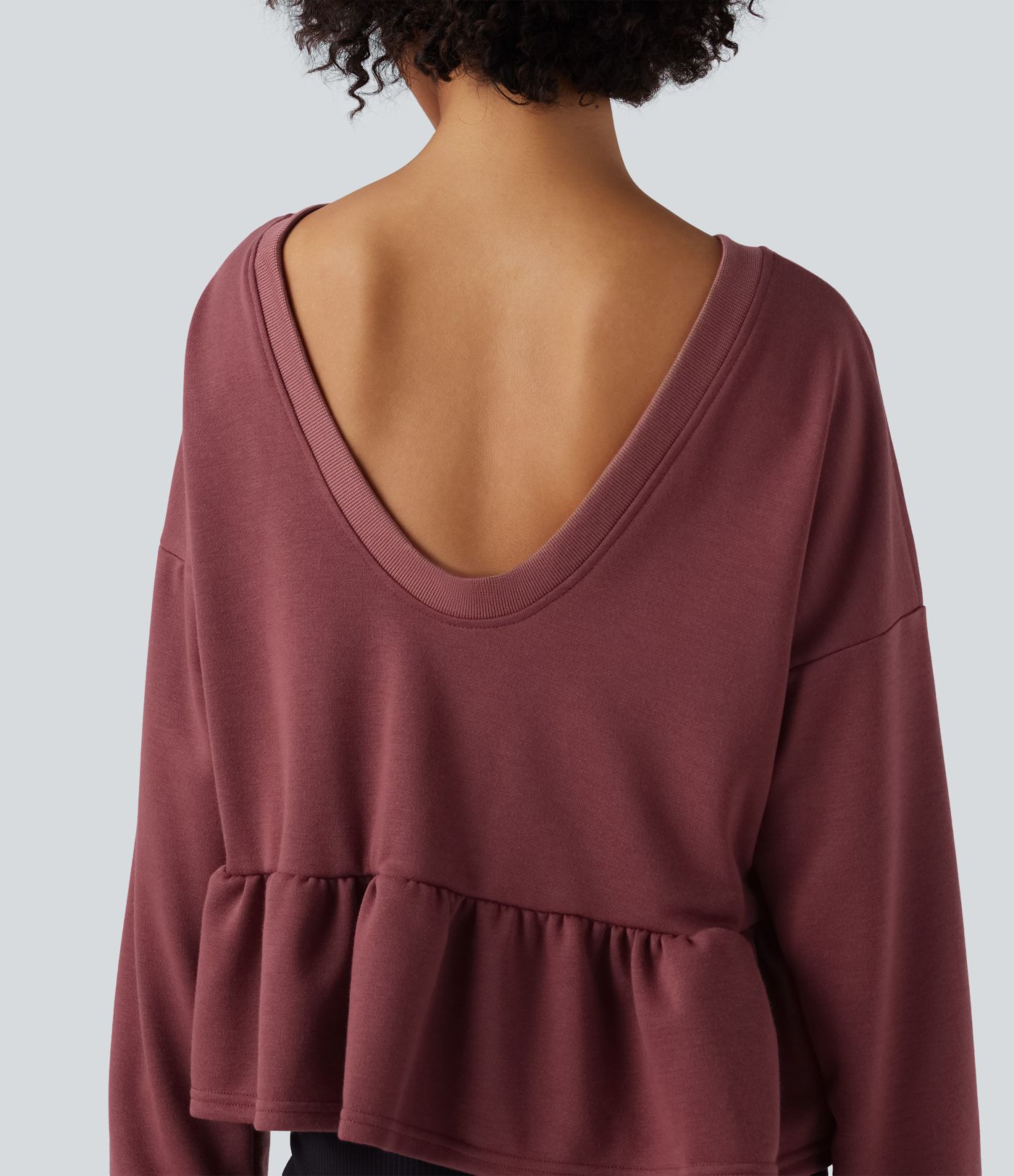 Sweat-shirt décontracté à dos en V, manches longues et ourlet à volants