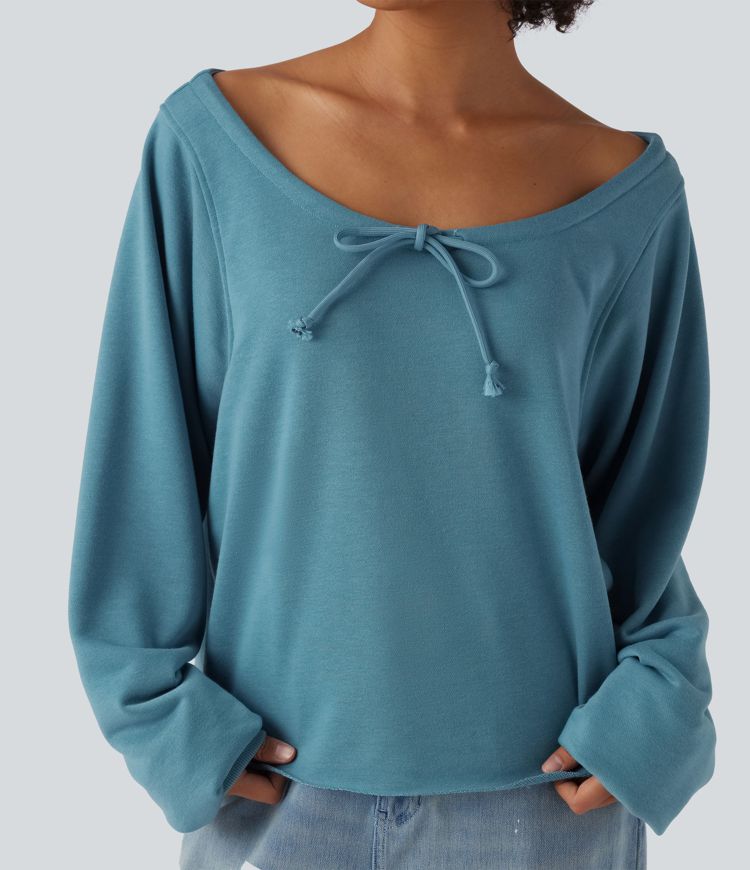 Lässiges Sweatshirt mit langen Ärmeln und schulterfreiem Design