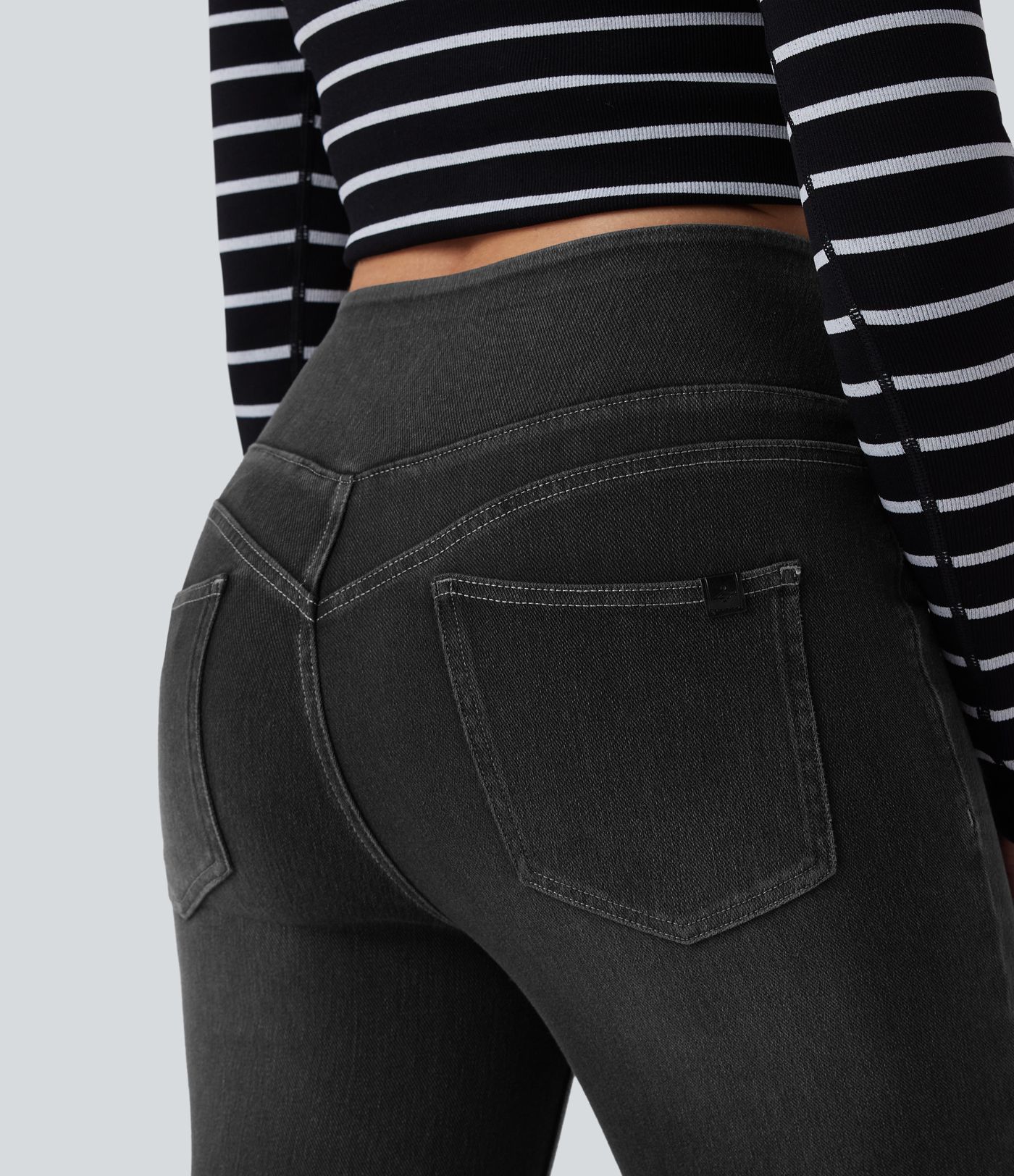 Halara Flex™ - Lässige Skinny-Leggings aus Denim mit hohem Bund, Gesäßtaschen und Bauchkontrolle