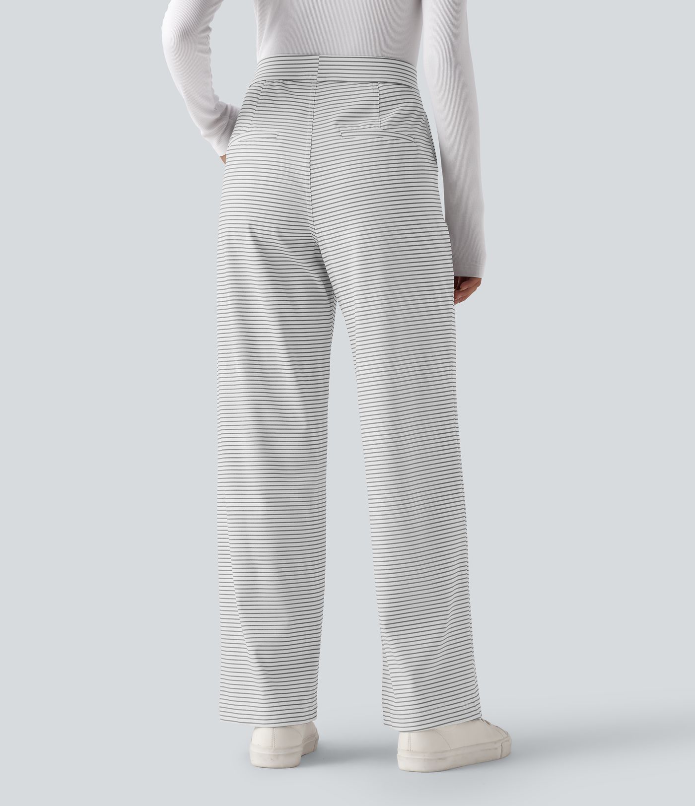 Pruhované pracovní kalhoty s vysokým pasem, rovnými nohavicemi a kapsami