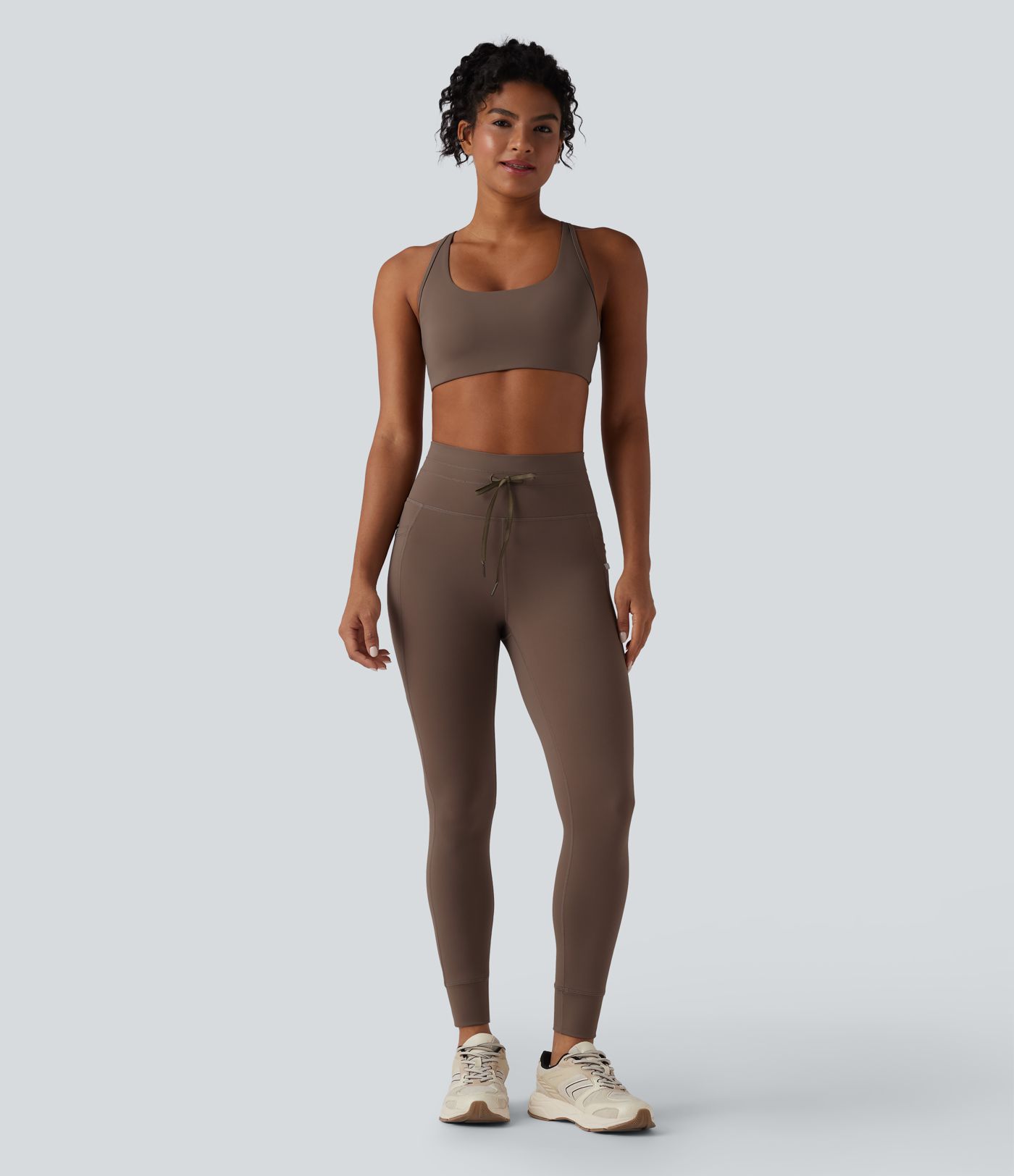 Днешното спортно облекло за йога е перфектният избор за вас и е чудесен подарък за вас.