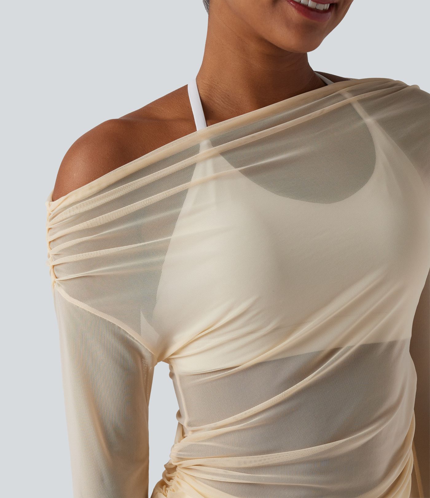 Yoga-Sport-Top mit langen Ärmeln, Daumenlöchern, Kontrastmesh und One-Shoulder-Design