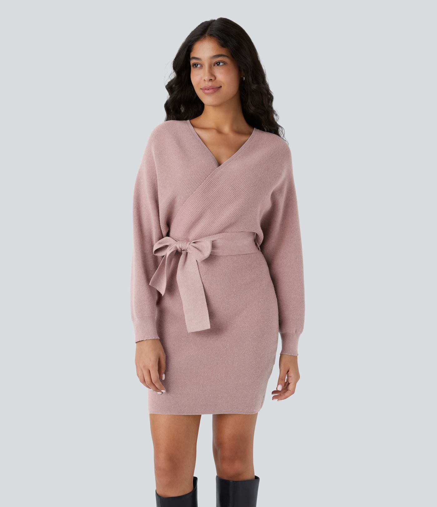 Vestido Casual Corto de Punto con Escote en V Cruzado, Mangas Murciélago Largas y Cinturón