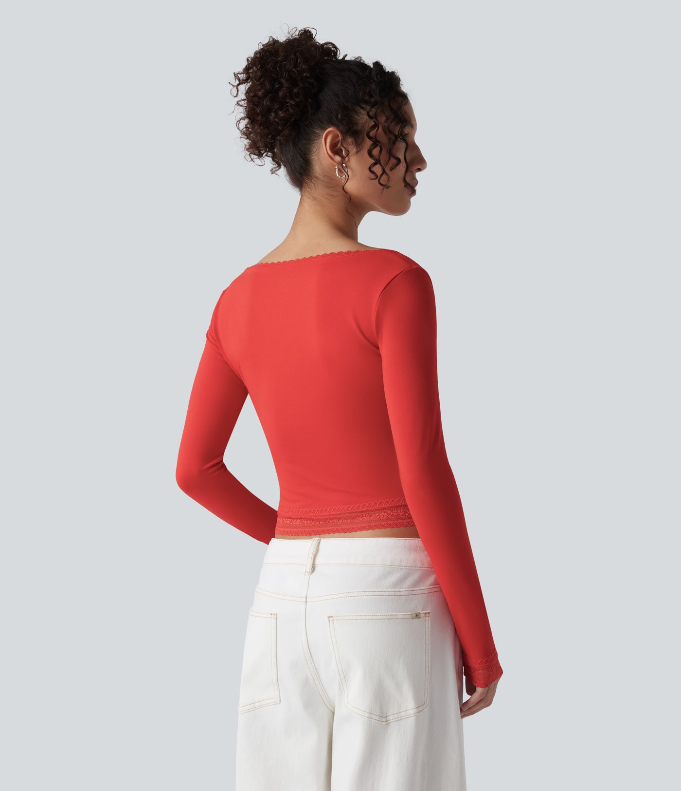 U-Neck Long Sleeve Contrast Lace Work T-Shirt