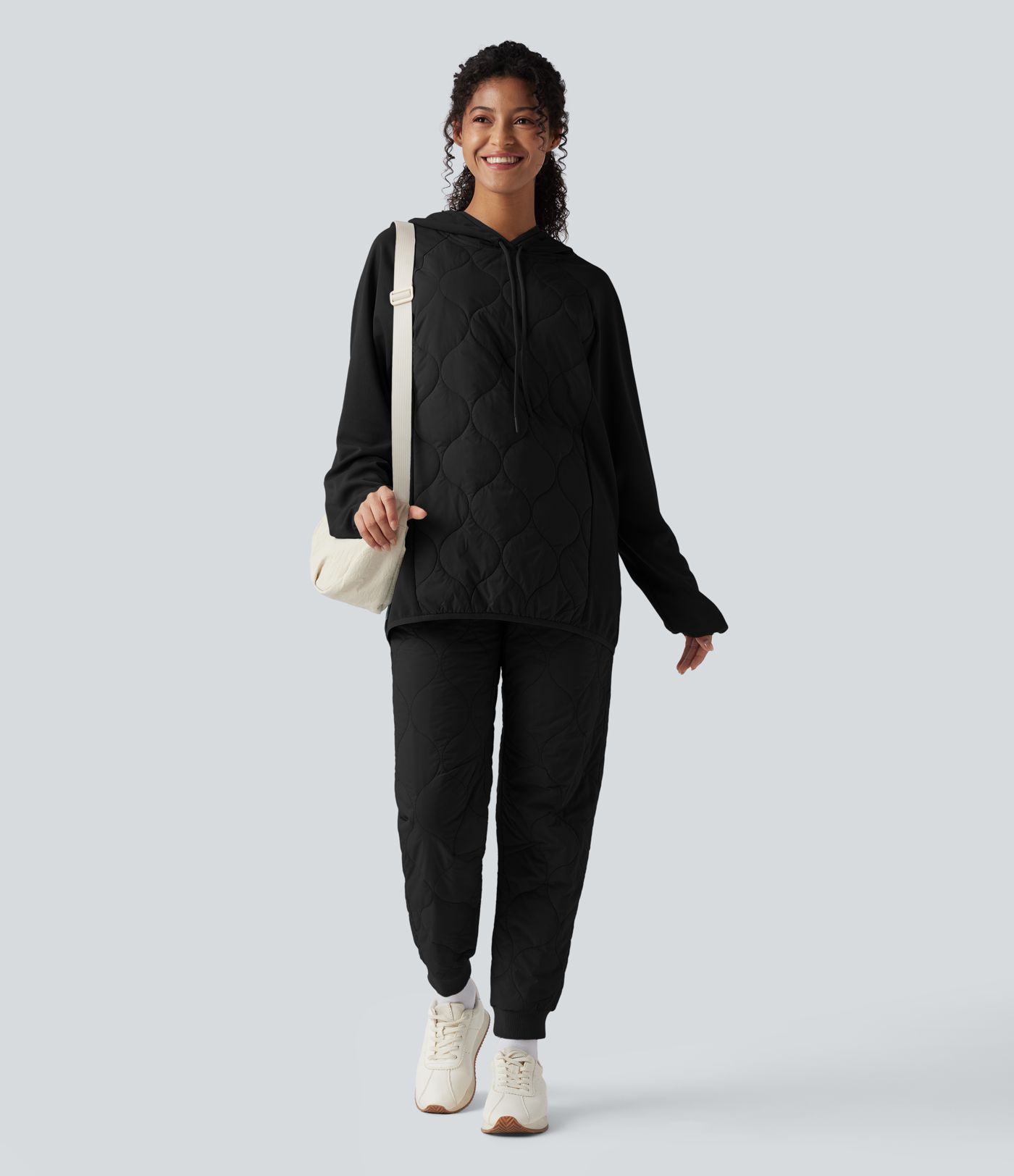 Sweat-shirt de sport matelassé camping à capuche, cordon de serrage et manches longues