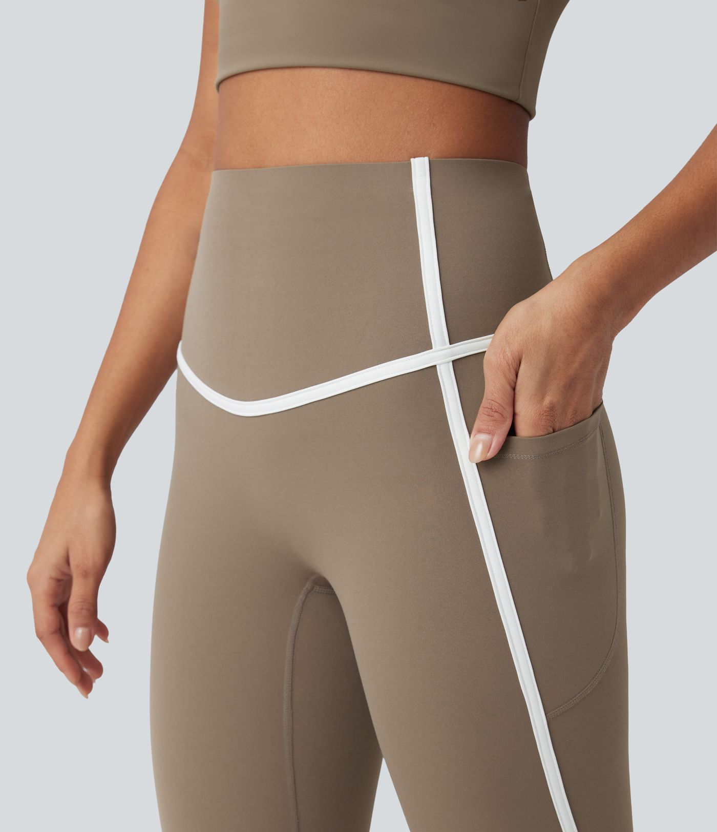 Halara UltraSculpt™ High Waisted Tummy Control Color Block Yoga 7/8 Leggings with Pockets