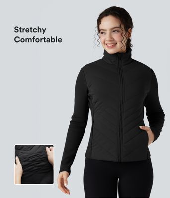 Lässige, schlanke Steppjacke mit hohem Kragen, Seitentaschen, kontrastgerippten Details und langen Ärmeln