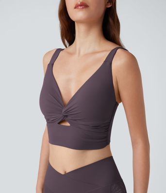 Halara UltraSculpt™ Light Support Molded Cups Push-Up Yoga Sports Bra