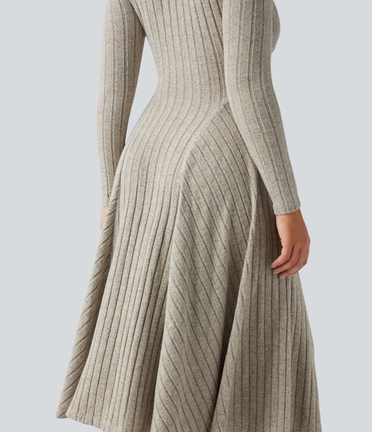 Geripptes Strick-Midikleid mit V-Ausschnitt, langen Ärmeln und ausgestelltem Rock, lässig