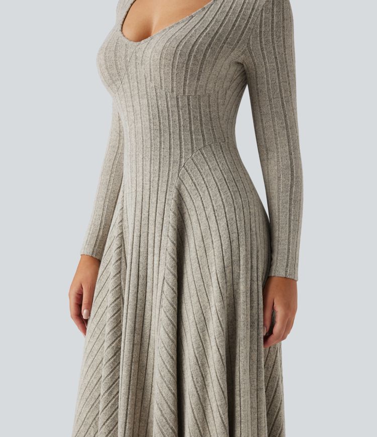 Geripptes Strick-Midikleid mit V-Ausschnitt, langen Ärmeln und ausgestelltem Rock, lässig