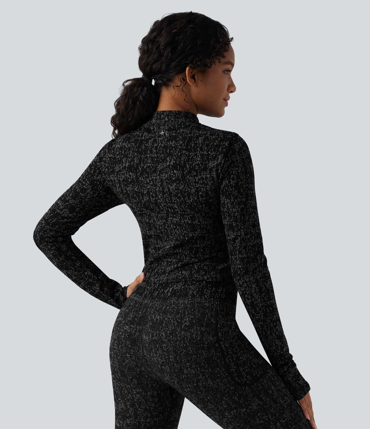 OneForm Seamless Flow chaqueta de yoga con cremallera, mangas largas y aberturas para el pulgar